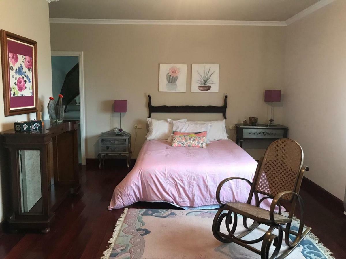 Villa Las Camelias บียานูเอบา เด อาโรซา ภายนอก รูปภาพ