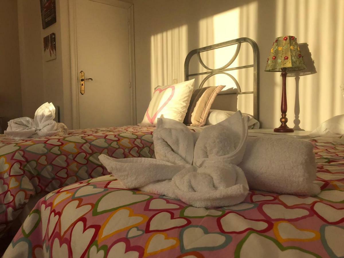 Villa Las Camelias บียานูเอบา เด อาโรซา ภายนอก รูปภาพ